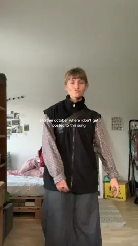 ngl it hurts #wlw #lesbiansoftiktok  