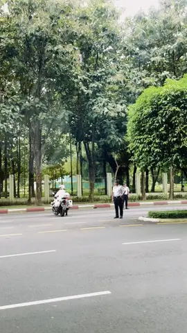 Vina အထောင်ဖွင့်ပြီး ကားမောင်းရတာ အကြိုက်ဆုံးပဲ 