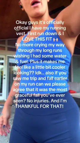 ZELVOT running vest from Amazon.. Size small/medium Light weight! Multiple pockets! No chaffing at all! 100% happy with this purshase! #runningvest #runningtiktok 