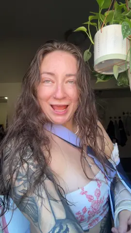 Life update #octobermood #brokenarm #hurt #fyp 