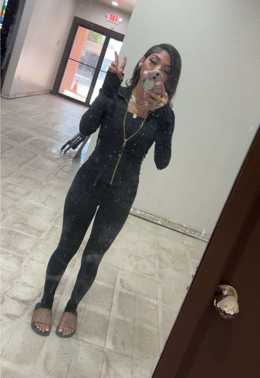 had to spray perfume in the car😔😔 hate being rusheddd  #fyppp #gdwm 