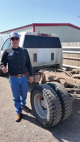 I Found Where Lightning Entered This Truck Finding where lightning hit a truck isn’t easy, but the signs are there if you know where to look. From a tiny burn mark on the roof to a blown fuse under the hood, every clue told the story of the strike. Would you have spotted it that fast? #WorkTruck #LightningStrike #TruckDiagnosis