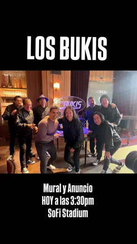 🎤🇲🇽 ¡Papuchones y Papuchonas! HOY LOS VEO 👀 con la #bukimania a las 3:30pm en el SoFi Stadium 🏟️ 1265 District Dr. Inglewood Se viene un mural de @somoslosbukis frente a COSM en Hollywood Park Y ojo 👀… ¡ @marcoantoniosolis_oficial promete un anuncio importante 🥳 #ElShowDePiolin #LosBukis #MarcoAntonioSolis #MusicaLatina   