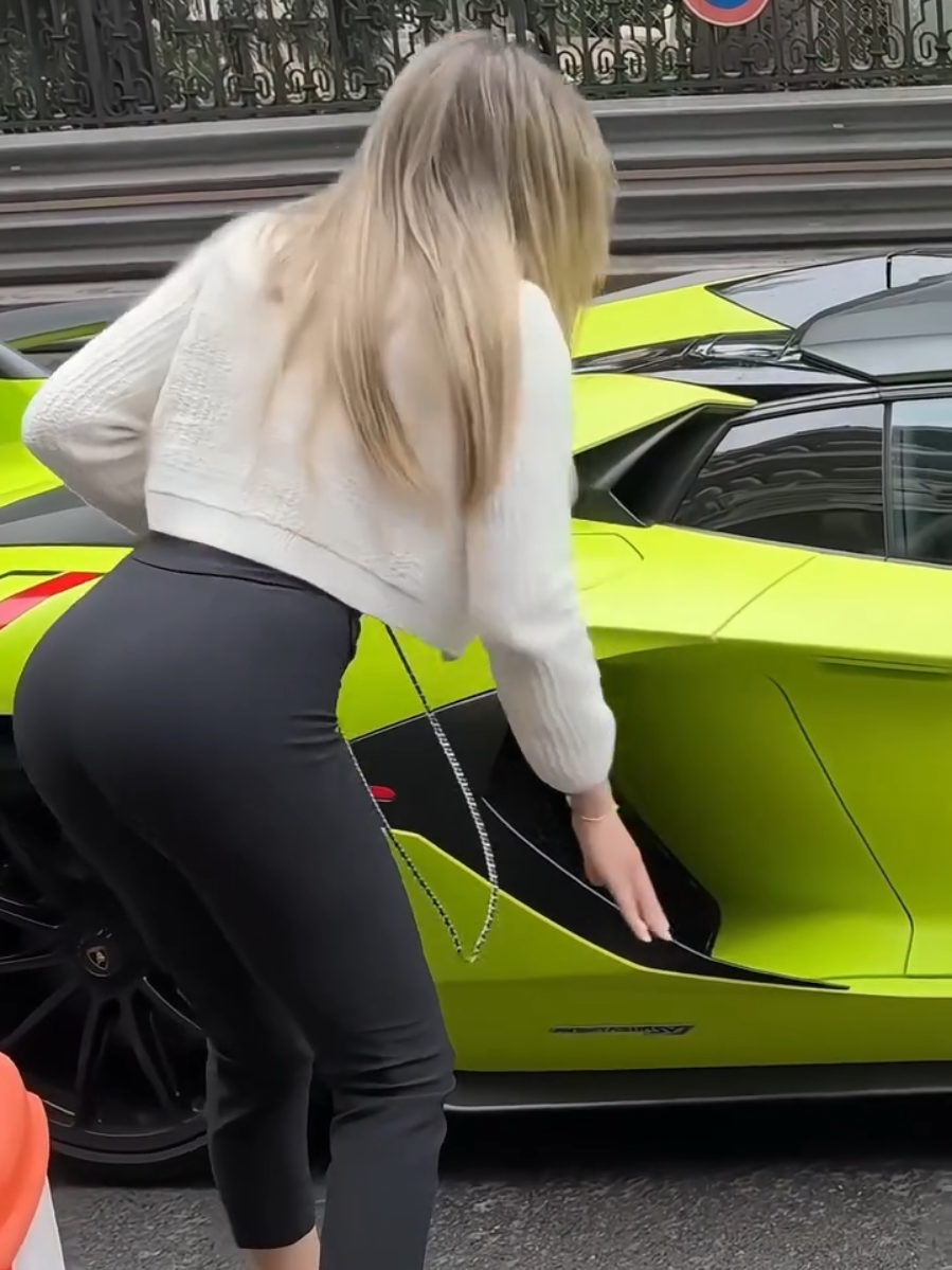 Beautiful young ladies of Monaco #monacostyle #lady #luxury #trending 