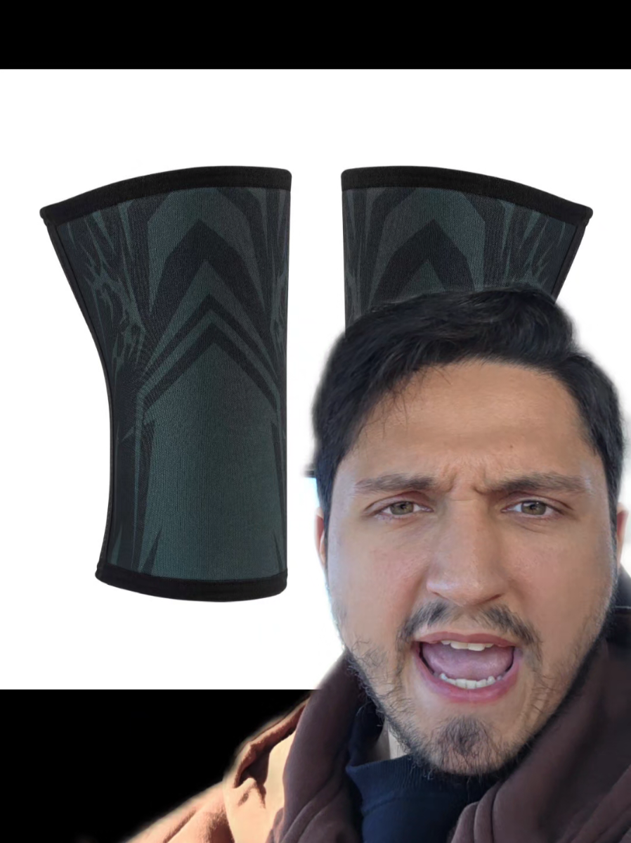 These knee sleeves FINALLY dropped 😭 I waited so long for these #greenscreen 