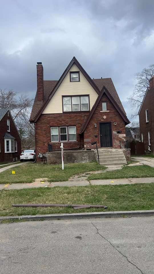 Posting my drafts idk 🤷‍♀️ #fyp #postingdrafts #viral #michiganhomes 