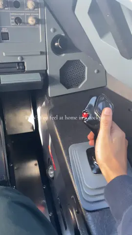 The airbus is my second home❤️‍🩹 #pilot #fyp #foryou #cockpit #airbus 