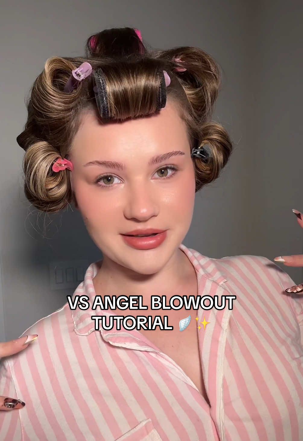 easiest way to get a Victoria’s Secret angel bouncy voluminous blowout 🪽✨ I’ll be taking the curls out in part 2 #vsangel #blowoututorial #bouncycurls #hairtutorial 