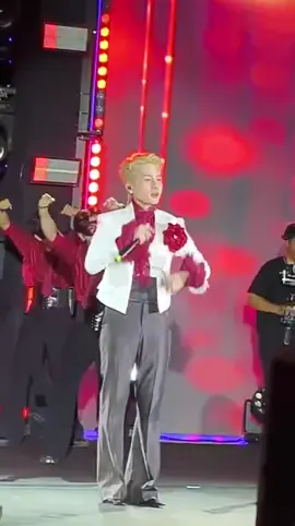 Siêu phẩm rồi @Tiểu bảo bảo  Hay quá mức quy địnhhhh Đỉnhhhh điênggg Siêu đẹp trai Lịch lãm Chất  #JackJ97  #J97  #đomđóm 