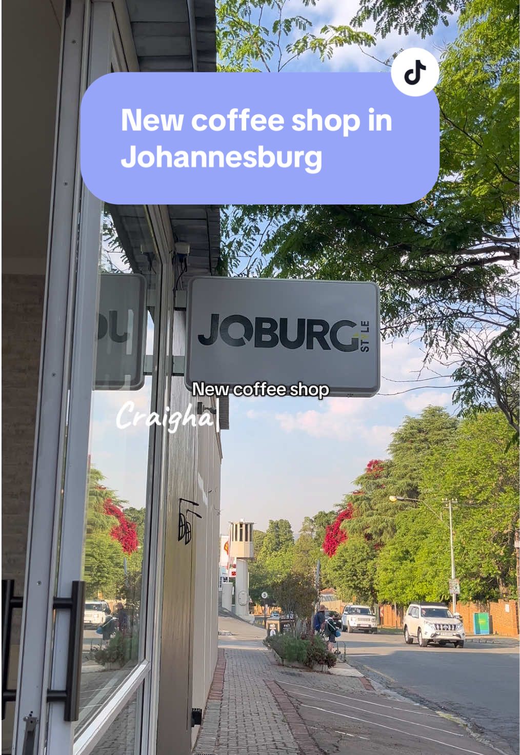 New coffee shop in Johannesburg - Welcome Joburg Style coffee shop in Craighall Park, Johannesburg. Serving Father Coffee, the barista knows exactly how to navigate around his tools. The space is ideal for remote working with great snacks and quick to-go sarmies, pastries and cakes. This Brix Coffee and Co replacement is welcome in the neighbourhood. Stop by on your way to the office! 📢📢📢 #coffee #coffeeshop #cafe #johannesburg #explore 