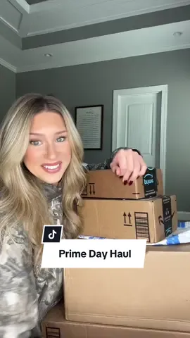 Not my ring light buzzing the whole video 💀😂 #amazon #primeday #amazonhaul #haul #unboxing @medicube global @Amazon @Living Proof, Inc. @amika @lemme 
