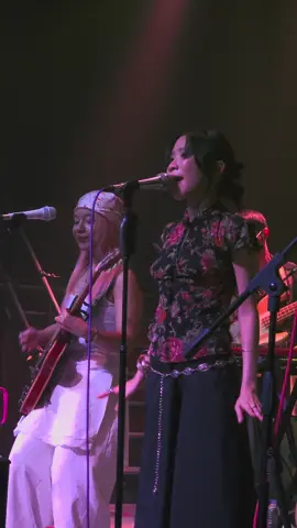 ยิ้มที่ผมเคยมองทุกวัน คำที่คุณต้องพูดทุกคราฉันคิดถึงเธอจริง ๆ #landokmai 