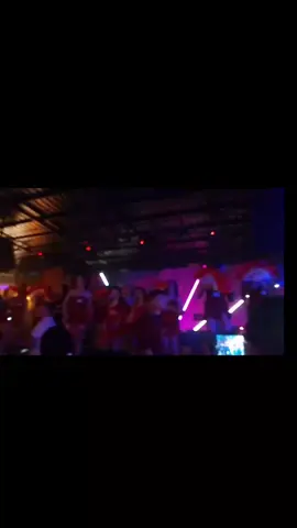 အမေ့သားထိုင်းမှာပျော်နေးပီအမေးရေ🤭🤪#ကြေးကွဲလူငယ်🥀💔 #ပြည်တွင်းဖြစ်ကိုအားပေးပါ🇲🇲🇲🇲 #viuersတေရှယ်ကျ🙂👍🏻 #simplusth 