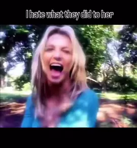 So sad! #britneyspears #sad #queenofpop #popculture #slave4u 