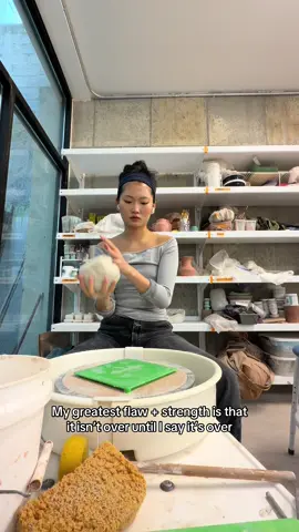 😀 #clay #ceramics #pottery 