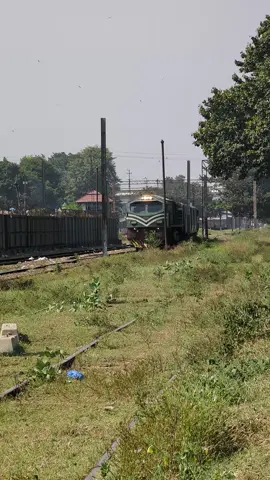 10dn Allama lqbal AGE-30(6008) Leaving Lahore #railfan6429 #pakistanrailways #train 