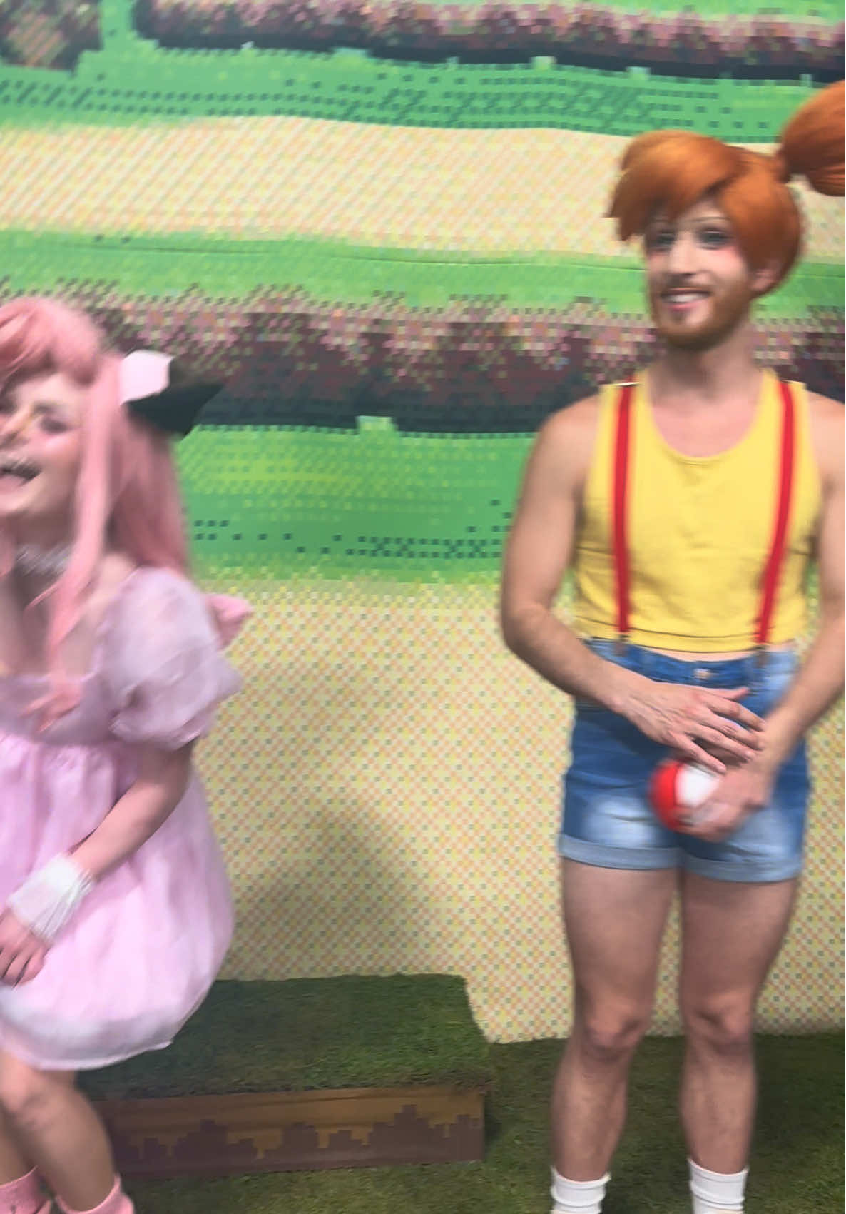 @bbno$ is a real one. (Yall he was so nice in person this event was the time of my life!!!) #bbnopokemon #pokemon #clefairy #cosplay #twitch 