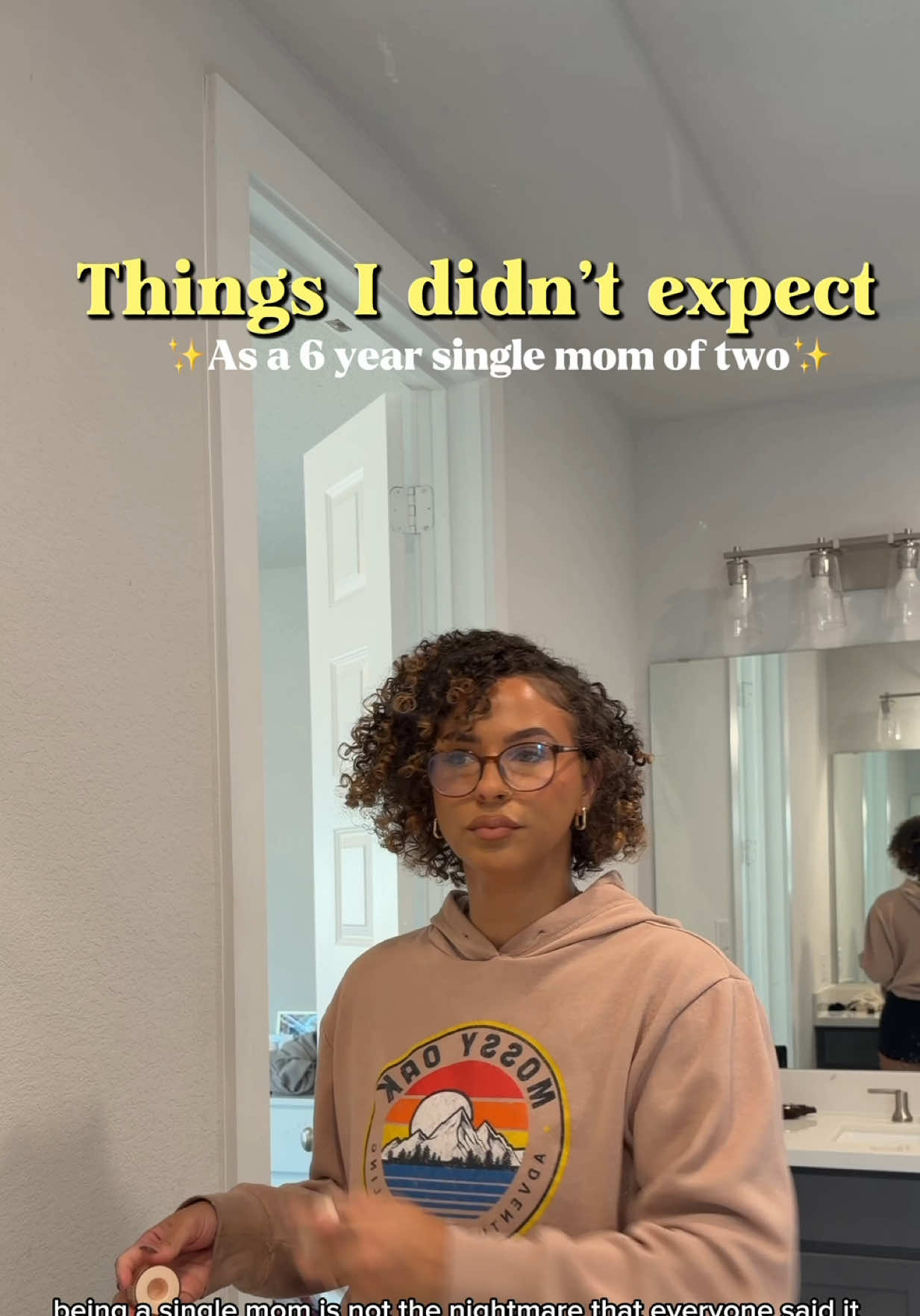 There's SO much negativity around single motherhood - I wanted to shed some light on just a few of the amazing things I didn't expect. 💛 Yes, it's hard. Yes, there are challenges. But there's also peace, growth, love, and so much good that nobody talks about. If you're in the thick of it right now, please know - there's light ahead. And if you've been on this journey for a while, drop what surprised you in the comments.  Let's change the narrative together. ✨ #singlemomlife #singlemom #singlemomsoftiktok #singlemother #singlemomstrong #singlemomproblems #singlemomof2👩‍👧‍👦 