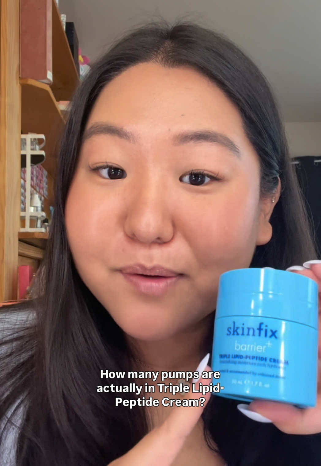 Wondering how long a jar of Triple Lipid-Peptide Cream lasts? We did the math. 👀 Everyone's routine is a little different, but here's a quick guide if you're using TLPC twice a day: 1/2 pump lasts ~85 days 💧 1 pump lasts ~42 days 💦 2 pumps lasts ~21 days 💙 #Skinfix #TripleLipidPeptideCream #HowManyPumps 