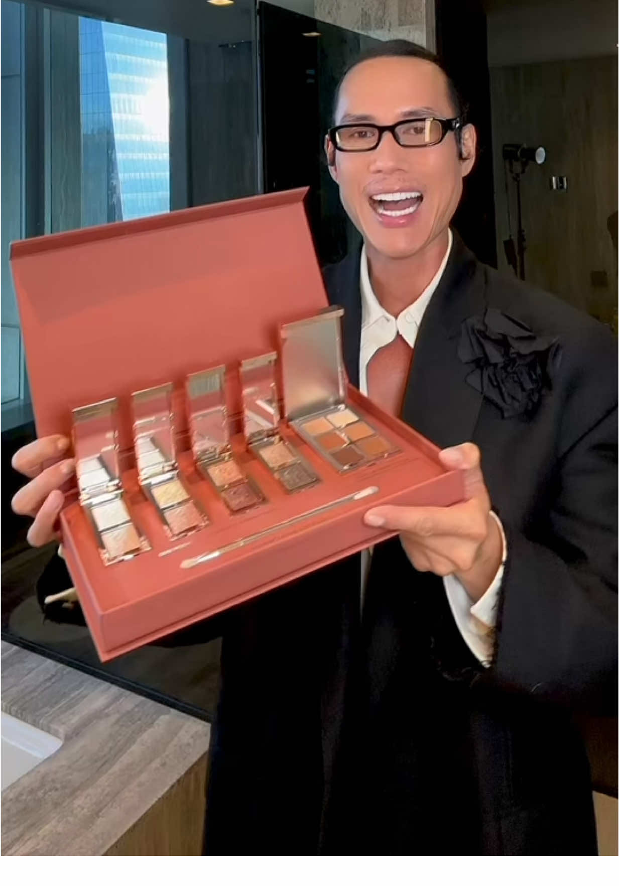 GIVEAWAY! In celebration of the launch of my eyeshadows, I’m going to be giving away 3 PR boxes in Light Medium & Deep. Follow Me @patrickta and @Patrick Ta Beauty  And Comment 🤍