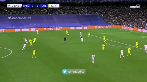 صناعه تاريخيه .. وقيمتها تأهل ولقب ..  اعظم وأجمل اسيست بتاريخ دوري الأبطال  كانت باقدام من كان اميرا واصبح ملكا مودريتش 👑