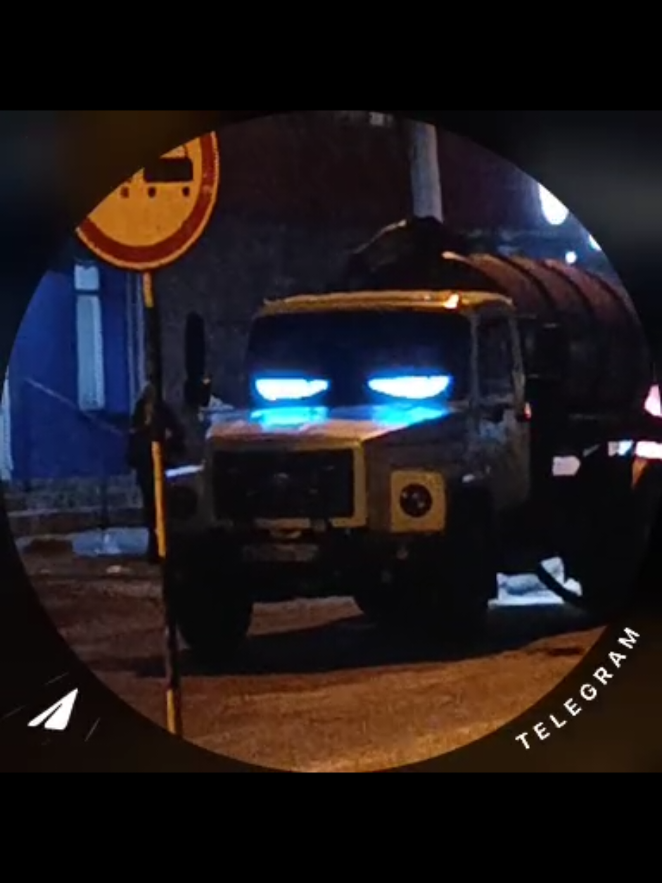 Извините, не могла не поделиться, это же просто кайф!!!! впервые вижу такое, хоть и живу в городе миллионике!!  #74 #74регион #челябинск #урал 