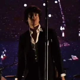 Tomorrow two years ago I saw the monkeys for the second time and I miss them so much. I can't believe it's been 2 years☹️ . . . all beloved ones💌 @𝓮𝓶𝓲 @𝕵𝖊𝖘𝖘𝖎 ⚭ @☁️ @This is Britpop @ema🎸 @Poppy ⚭ ⎕®️🎸 @Yellow!! ☆ @httpssias @al ᯓ ♪♫ @bex ⚭ @𝐉𝐨𝐧Ⓐᵉⁿᵗᵉ @Stoppa mig Wilja (lilla ego)💿 @☆dbbaess☆ @cece ⚭®🐢🪩 @⋆˚࿔ lucy 𝜗𝜚˚⋆ @arsi ⚭ (robbies retainer)  . sound from @🪩  . . . #arcticmonkeys #thecaralexturner #foryou #alexturneredit #arcticmonkeysconcert 