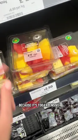 A lot of the time I hear the package fruit is expensive as a snack and I totally agree, it is! But if you have the chance to buy fruit as a single then please take that opportunity. I know not all places for snacks has this available but it is just food for thought for the next time you’re trying to make a healthier snack choice. #healthysnack #snack 