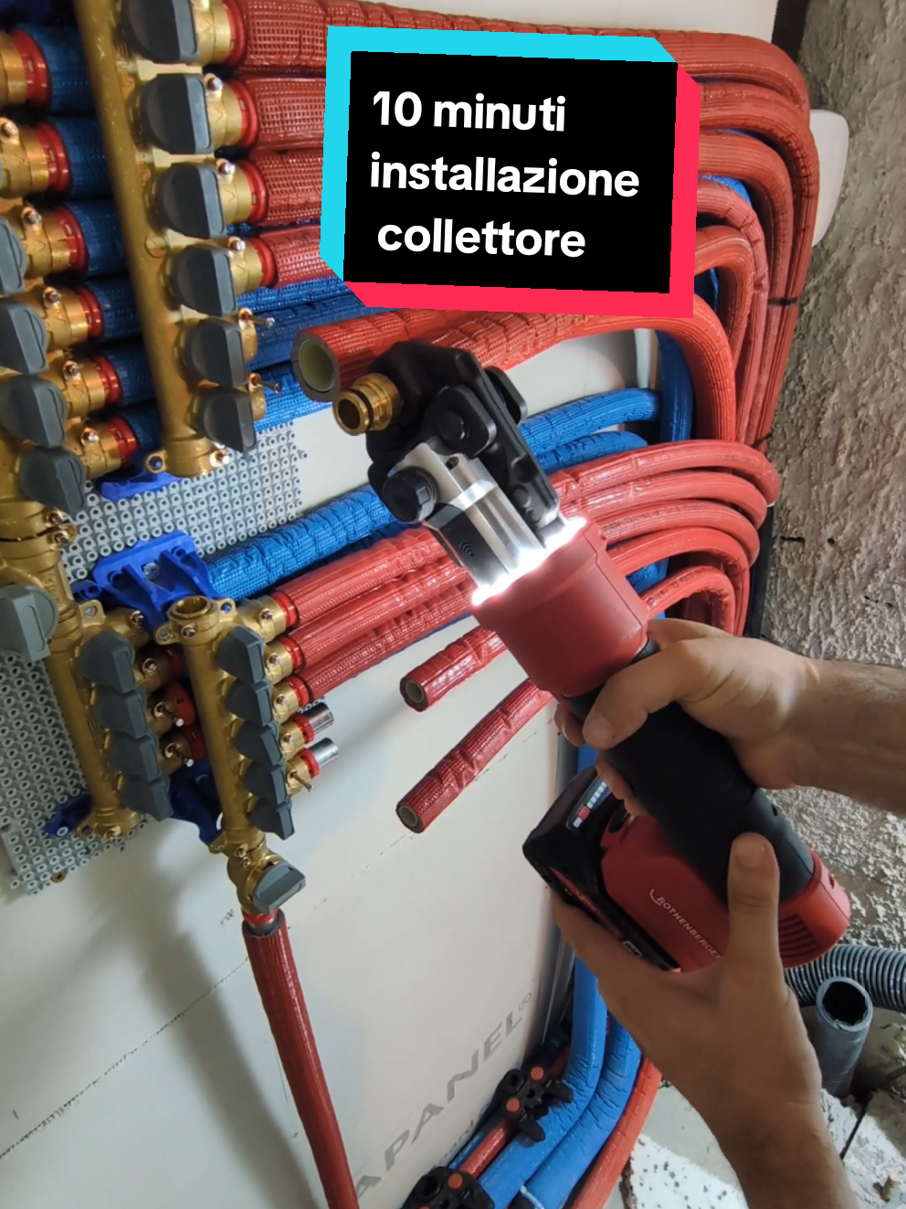 installazione collettore idrico su k-bloc Teco Fastec con Romax Nano.