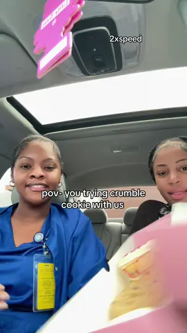 #liyahgaalore #crumblecookie #crumblecookiereview #eating #mukbang 