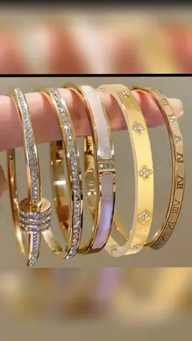 Rele nan 561-808-32-56 vinn pran bel bijou nou guys 😍🙏🏼🥰 #haitiennetiktok🇭🇹🇭🇹🇭🇹🇭🇹😍😍😍😍 #509haiti #foryour #tiktok #SmallBusiness 