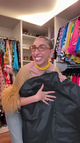 The ruffles!!!💙🐠 #unboxing #fancynancy #maximalist #fyp #TikTokFashion 