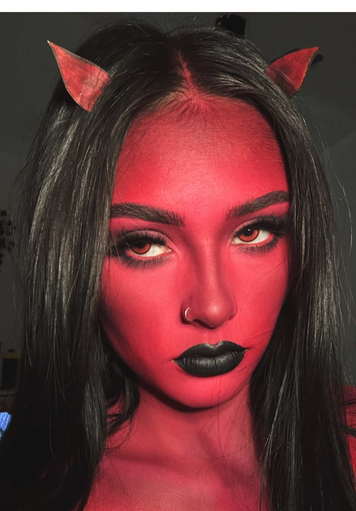 She the devil 👹 #mua #makeupart #devil #devilmakeup #halloweencostume 
