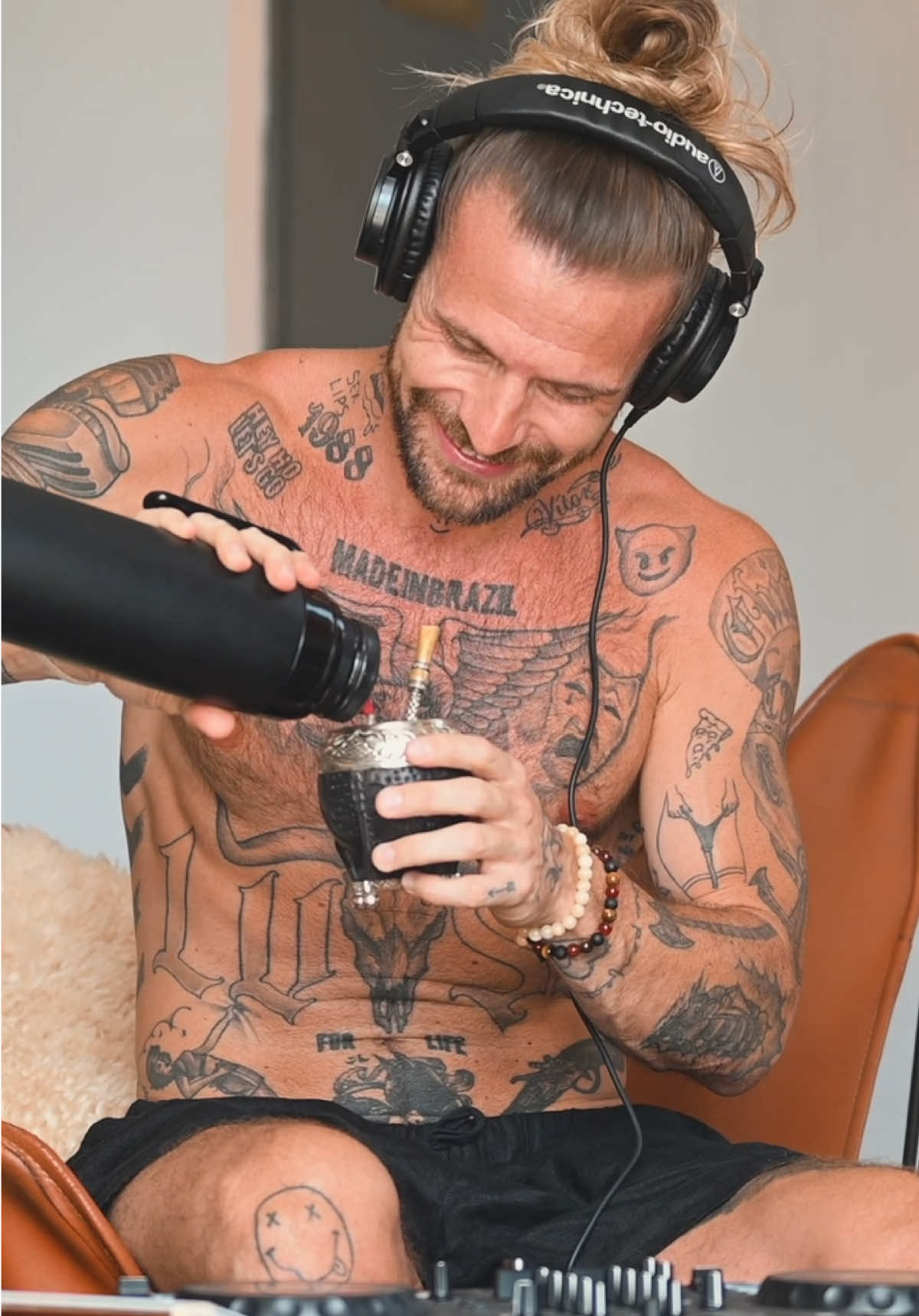 “You’re still the one I kiss good night…” ☮︎