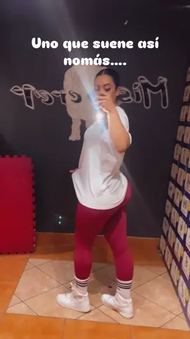 Si no pa que 🙃👀🔋 #pilas #piernas #quesolotengaojosparami #comonoacordarme #mia 