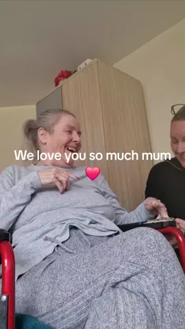 We love you so much mum.Our mum is not mobile now so its lovely looking back at videos where she can stand up and dance.@lindsey @laurenashleaxo  #daughters #alzheimersawareness #alzheimers  #ourbeautifulmum  #fyp 