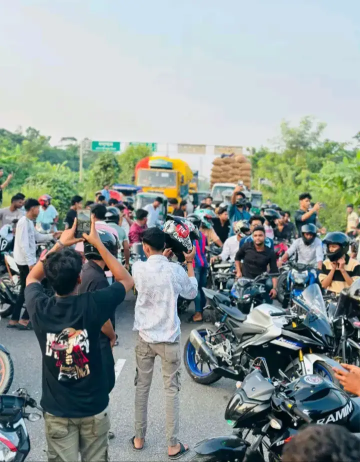 Amra sothik somoyer jonno opekha korteci 🫵#foryou #virul #tiktok #noakhali #division 