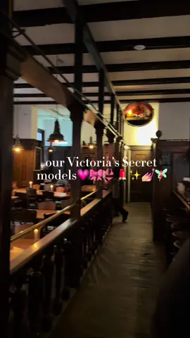 Our ANGELS🩷🎀✨ #victoriassecret #fyp #trend #viral #model 