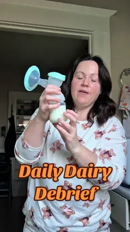 Your Thursday morning dairy debrief 🍼🍼😂 #mommylife #morningroutineformoms #comfort #breastfeedingjourney #realisticmomlife @Zomee @Dr. Brown's @Tommee Tippee North America 