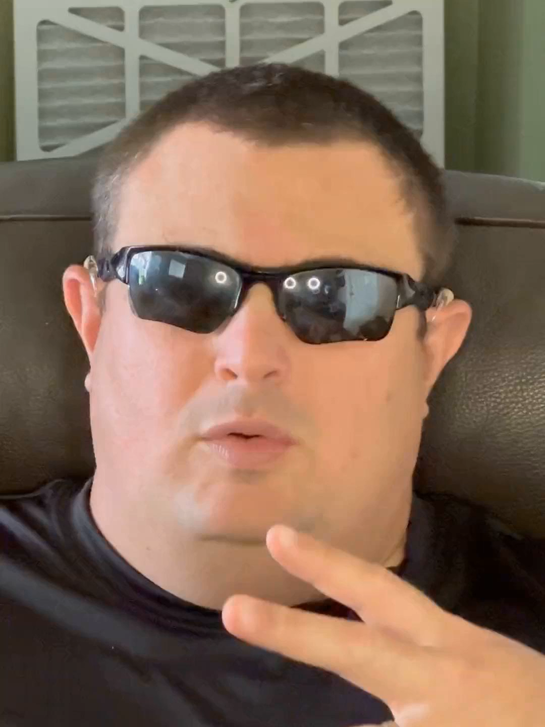 How to show love to those who are deafblind like me #Christiantoks #DeafBlindPotter