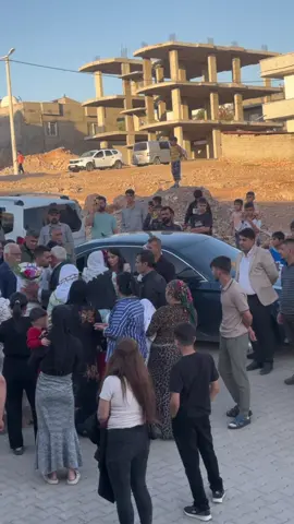 Demir kapilar kapandi hasret kapilari açıldı 32 yilin ardindan: ÖZGÜRLÜK  #özgürlük #hasret #mahkum #hapishane #silopi 