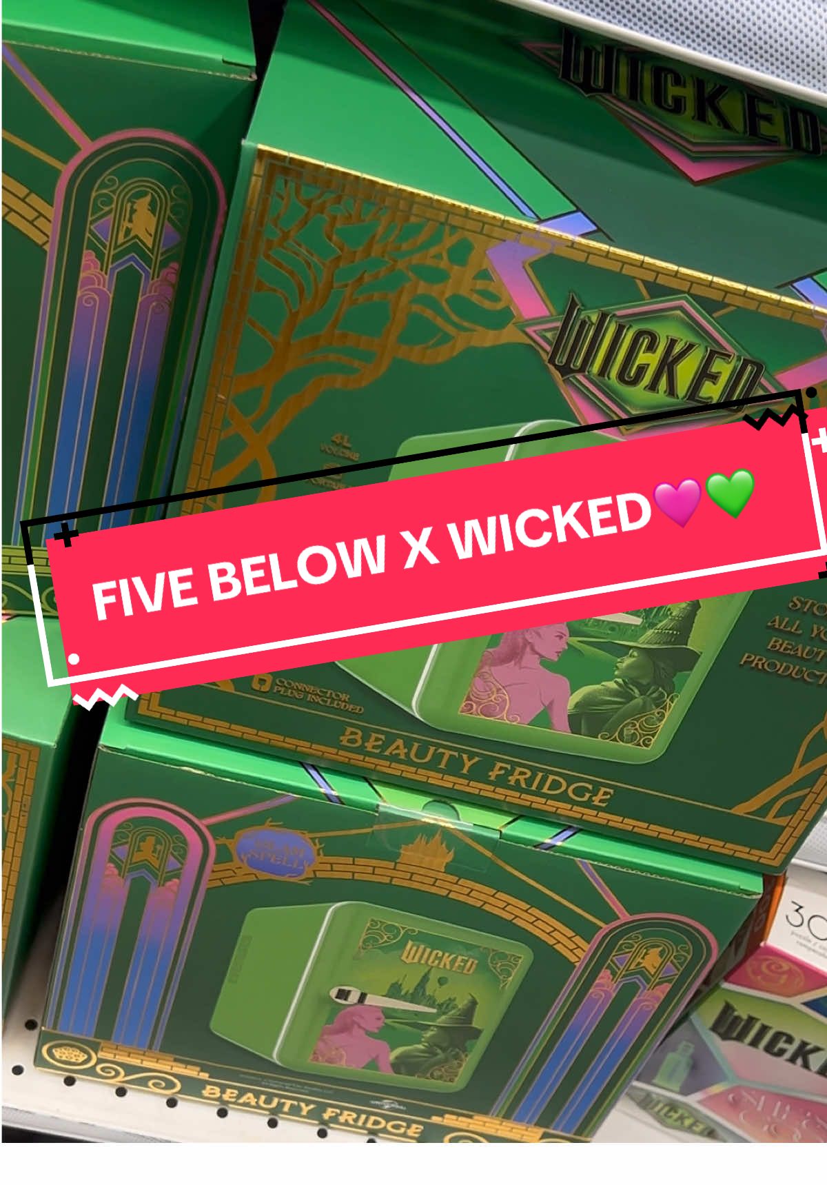 Spotted the Wicked: For Good collection at Five Below and couldn’t resist a little Oz moment 💚🩷✨ #WickedForGood #WickedMovie #FiveBelowFinds #FallAesthetic #SpookySeason