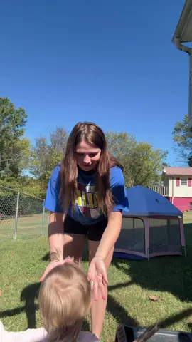 she said oh we’re running?? excuse the bow literally falling outve her head i didn’t notice until she got to me 🤣 #momtok #momlife #MomsofTikTok #2under2 #sahm 