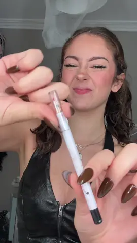 Aquí os dejo otro maquillaje súper fácil y bonito para este Halloween 😁❤️
