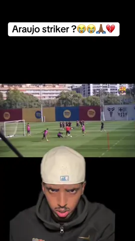 😭#fcbarcelona #ronaldaraujo #hansiflick 