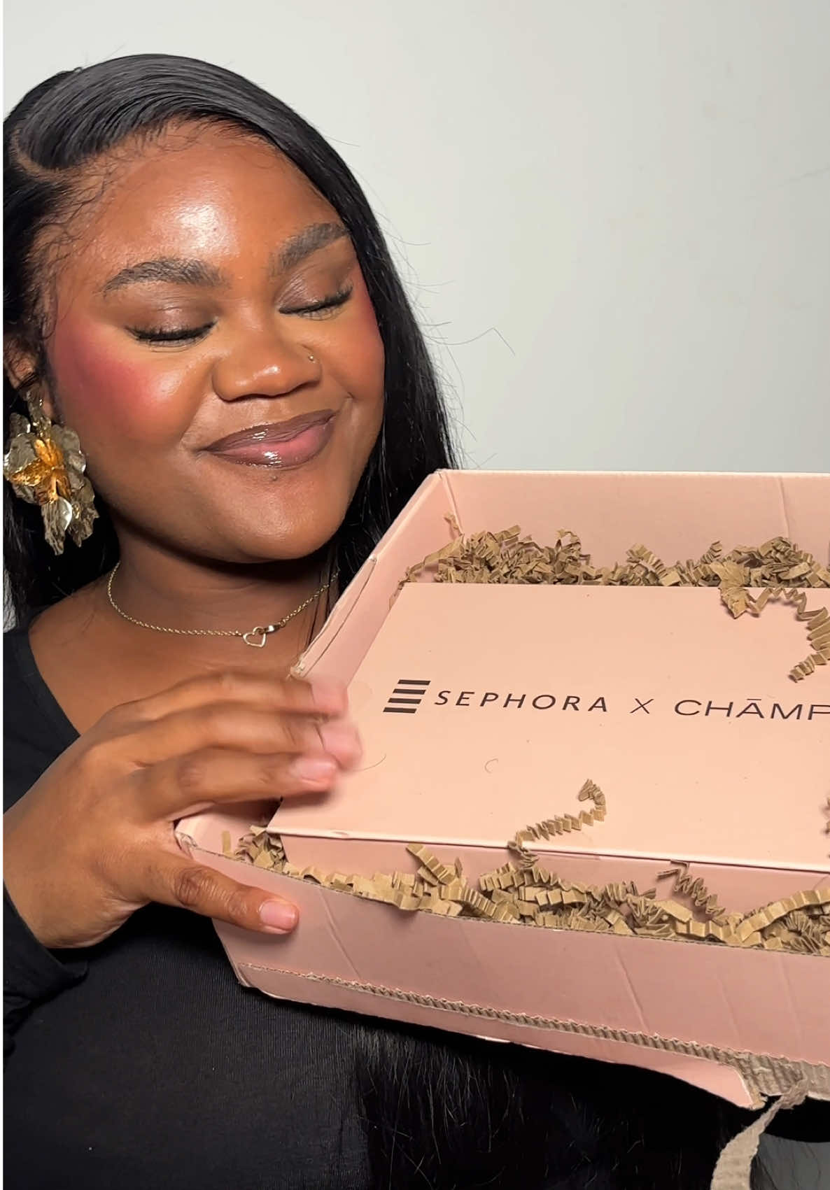 On découvre ensemble les sérums volume de chez Chāmpo ✨ Voyons voir si ces sérums tiennent leurs promesses 👀 Le lien pour commander est dans ma bio et le code promo est : SHANTY10 @CHĀMPO  X @SEPHORA 🤲🏾❤️ #champo #sephora #sephorahaul #haircare #pourto 