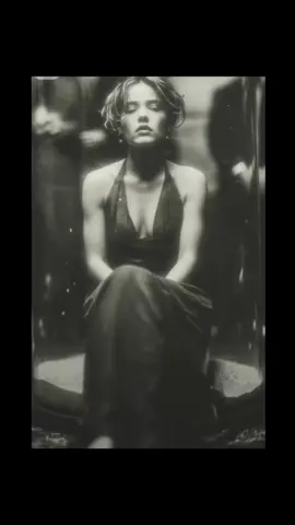 Kad pokušate da za krah svog braka okrivite treću osobu, zapitajte se: Šta je dovelo do toga? Koji postupci? Šta to nismo videli na vreme? #istina #bol #foryoupage #tajnaljubavi #vernost 