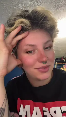 can someone draw the boss as the emperor for me real quick #smilingfriends #warhammer #warhammercommunity 