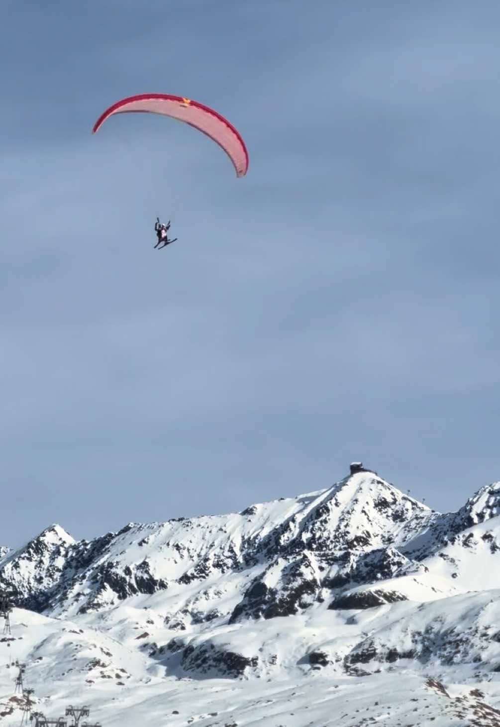 Ski season incoming 👀 #skiing #lesdeuxalpes #frenchalps #alps #ski 