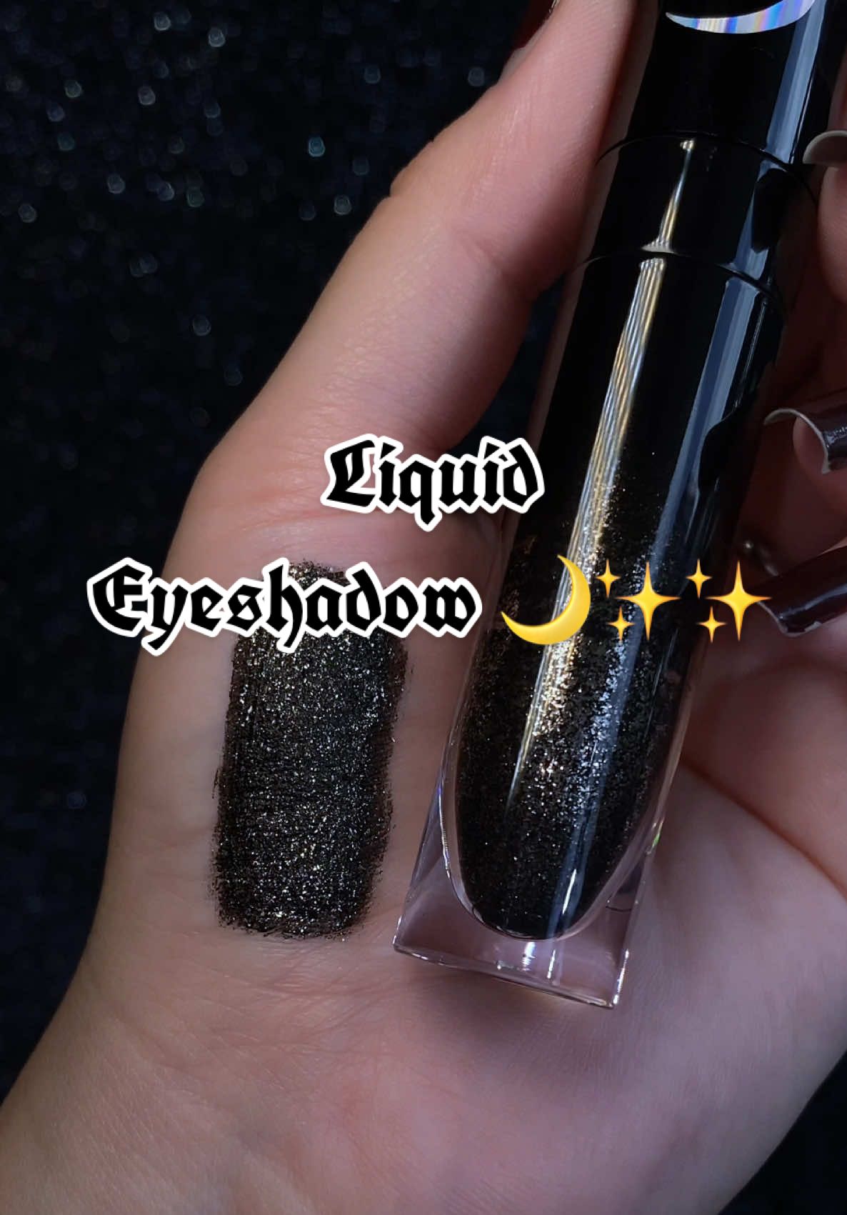 Add some ✨✨✨ to your 💨 eyes 😉 MOON ROCKS does the trick with zero effort 🖤 #gothic #gothicstyle #goth #gothicmakeup #gothicgirl #lipstick #lipstickswatch #eyeshadow #liquideyeshadow 